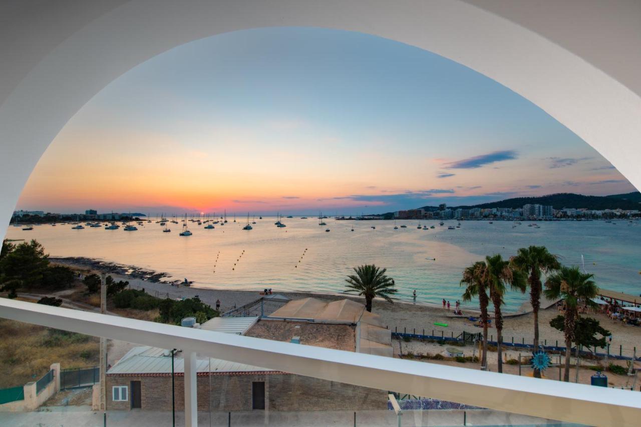 Apartamentos La Kiki San Antonio  Kültér fotó