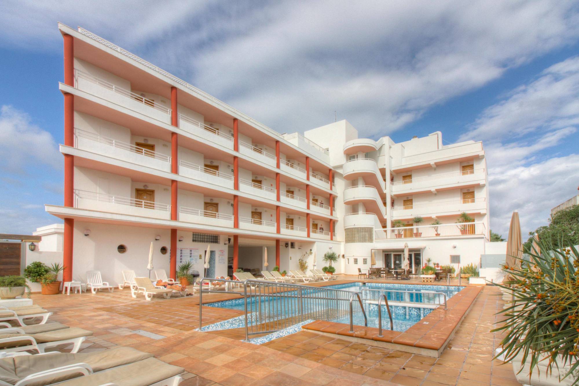 Apartamentos La Kiki San Antonio  Kültér fotó