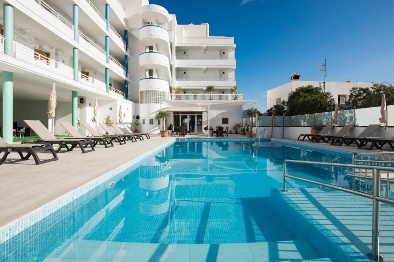Apartamentos La Kiki San Antonio  Kültér fotó